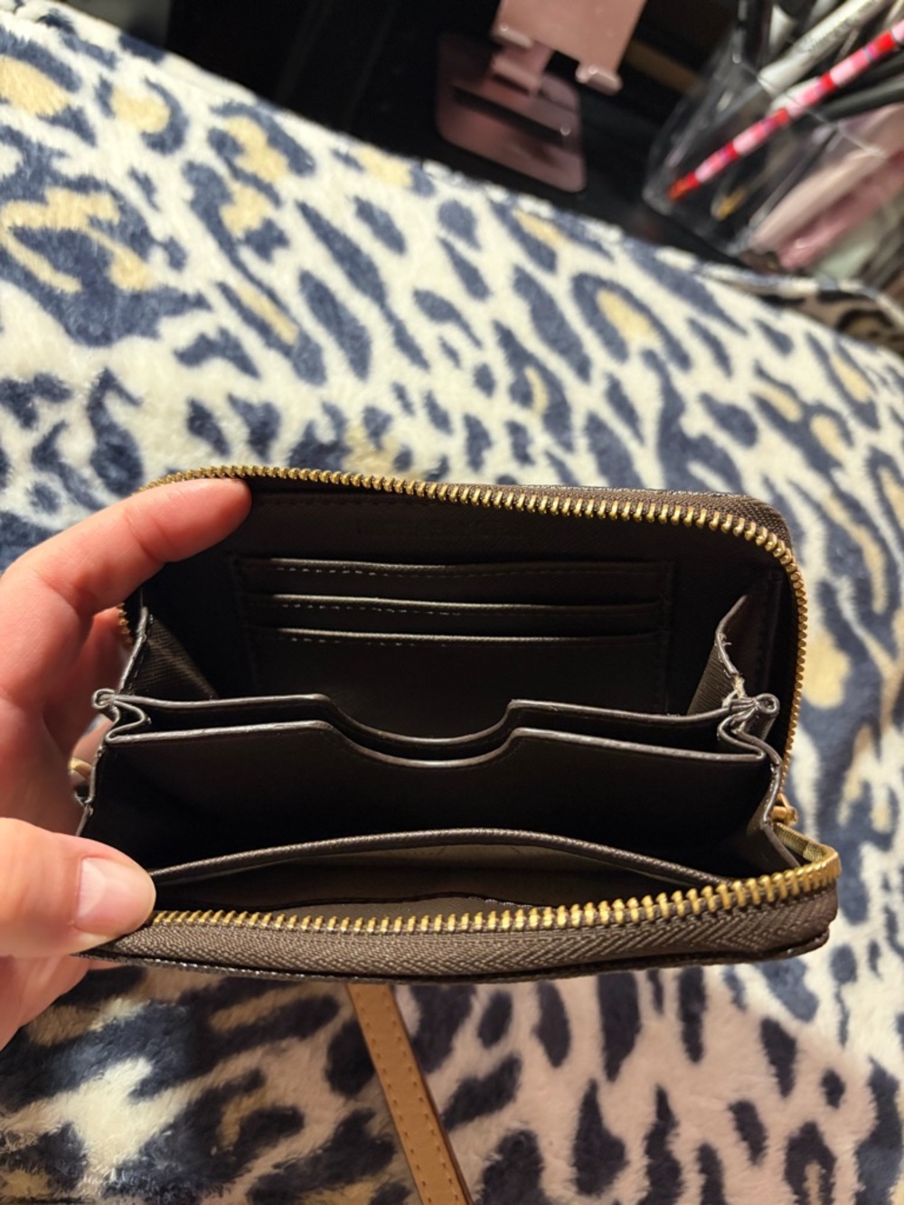 Michael Kors Black Saffiano Zip Pouch Clutch - Picture 4 of 4